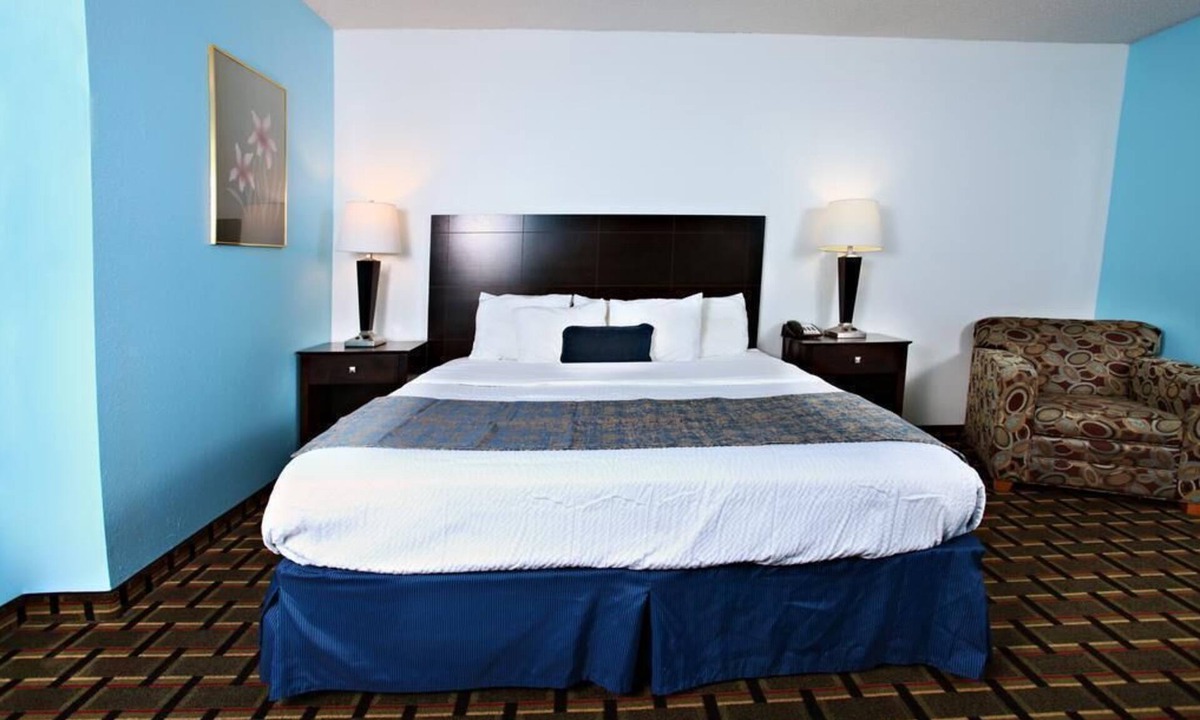 Coratel Inn | Newton