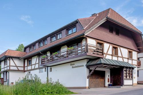 Gästehaus Und Ferienwohnungen Kunkelmann Höchenschwand Lhs | Hoechenschwand