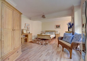 1 Devon Beach Court