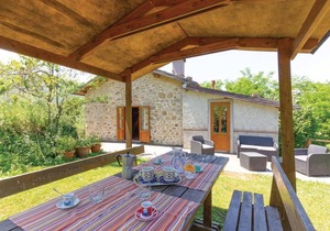 2 bedroom accommodation in Casoli LU
