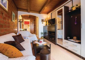 2 bedroom accommodation in Zaton Veliki