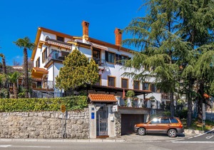 2 bedroom accommodation in Opatija