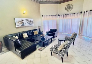 251 m² Villa ∙ 3 bedrooms ∙ 10 guests