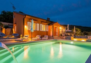 4 bedroom accommodation in Miholascica