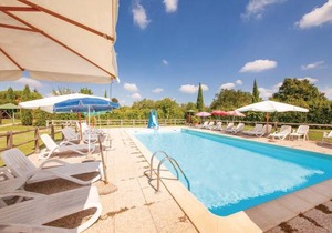 4 bedroom accommodation in Orentano PI