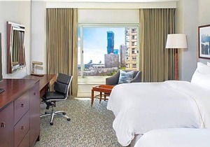 4-Star Hotel ∙ The Westin Jersey City Newport