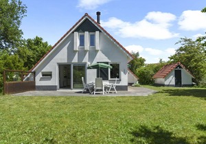 90 m² Bungalow ∙ 3 bedrooms ∙ 6 guests