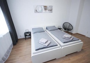 ALFA Stuttgart City 4ZW Beste City Lage Berliner Platz max 8 Personen Netflix Küche WM l 4BR 7 Beds 8 people l Fully equipped Kitchen & Bathroom