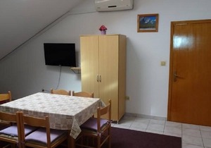 Apartment Nada - 150m from sea : A6 (4+2) - Murter, Island Murter, Croatia
