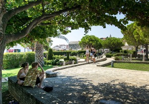 Apartments Danica (41345-A2) - Primosten
