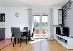 Apartments Luka