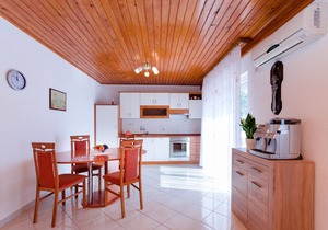 Apartments Maravera (86451-A2) - Povile