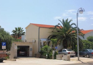 Apartments with parking space Orebic, Peljesac - 10075