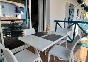 Appartement T2 à Cambo-les-Bains avec piscine, terrasse et parking privé, proche des thermes - FR-1-495-82