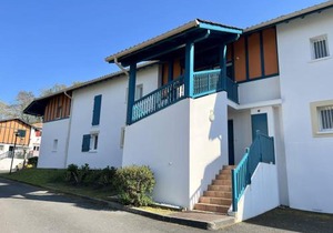 Appartement T2 à Cambo-les-Bains avec piscine, terrasse et parking privé, proche des thermes - FR-1-495-82