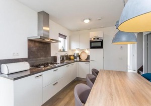 Bungalow in Limburg with Gourmet Kitchen