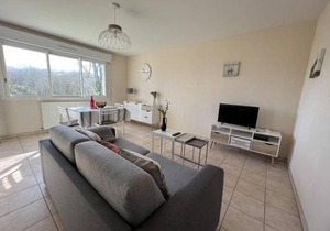 Charmant T2 à Cambo-les-Bains : Terrasse, Parking, Internet - FR-1-495-76