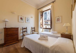 Charming 2bed Apt Overlooking Duomo