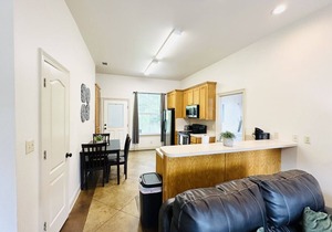 Chateau 8, spacious townhouse in Tickfaw, LA