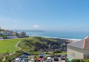 Combesgate View - Six Bedroom House, Sleeps 12
