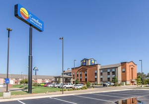 Comfort Inn & Suites Pauls Valley - City Lake