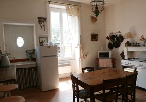 cottage in a town house in the centre of Gray