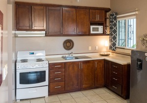 Dog-friendly home w/ WiFi, mtn view, & private washer/dryer - walk to the beach