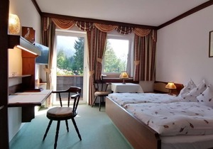 Double room "Sunshine" with shower/WC - Hotel garni Landhaus Bürtlmair *