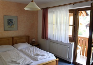 Family room for 5 pers. with shower, WC - Sporthotel Dachstein West