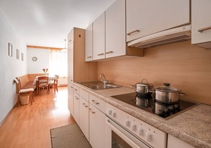 Haus Aue - Apartment 1 with Balcony, Mountain View & Wi-Fi