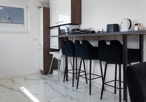 Luxury holiday Home with Garden, Terrace, A/C & Wi-Fi