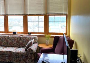 Pershing Heights 203