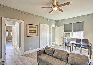 Restored Enid Apt about 1 Mile to Historic Dtwn!
