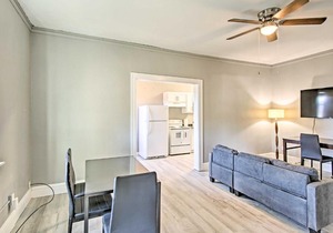 Restored Enid Apt about 1 Mile to Historic Dtwn!