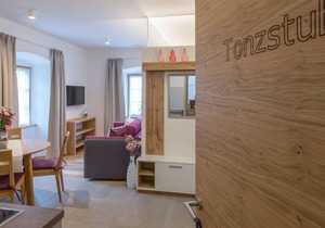 Romantic Apartment with Terrace, Mountain Views, Wi-Fi and Parking; Pets Allowed