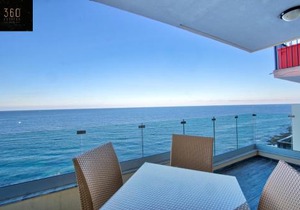 Sliema Seafront 3BR - opposite Beach - AC & Wifi by 360 Estates