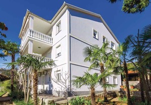 Studio 150m from the beach