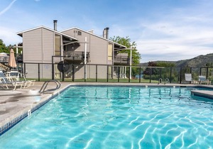 Yacinde F6 Poolside with Loft and Balcony