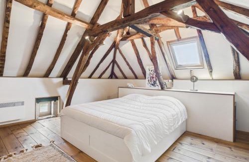 Gabillou House | À la campagne, belle maison pour 8 avec piscine