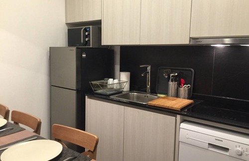 Bang Na Apartment | Élégant Appartement de 2 Chambres Avec 2 Salles de Bains Proche du BTS Udomsuk