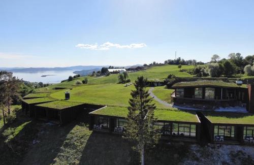 Inderoy Hotel | Øyna Kulturlandskapshotell