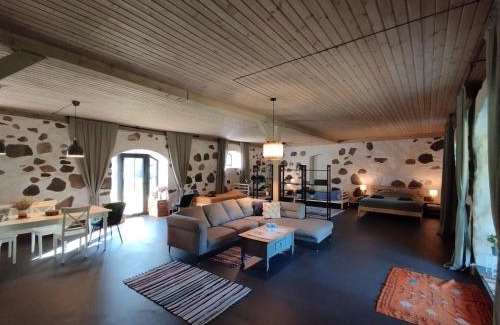 Zemgale House | Ģimenes "Akmens Māja"