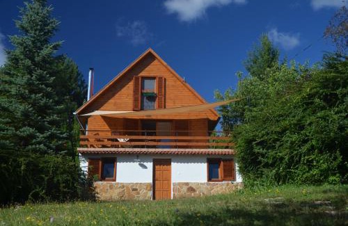 Zebegeny House | Őzgida Nyaralóház