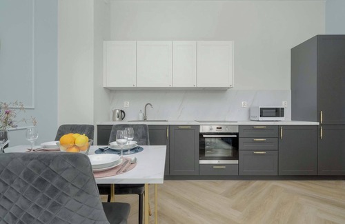 Srodmiescie Apartment | Śniadeckich 47 | Classic Apartment in Wrocław