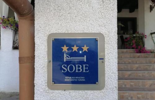 Virovitica Bed & Breakfast | Šulentić sobe i restoran