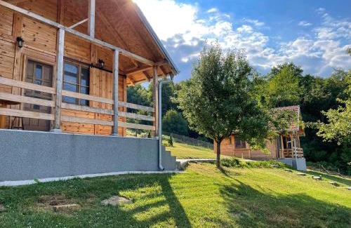 Mladenovac Ski Chalet | Šumski kutak