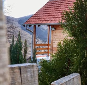 Mladenovac Ski Chalet | Šumski kutak