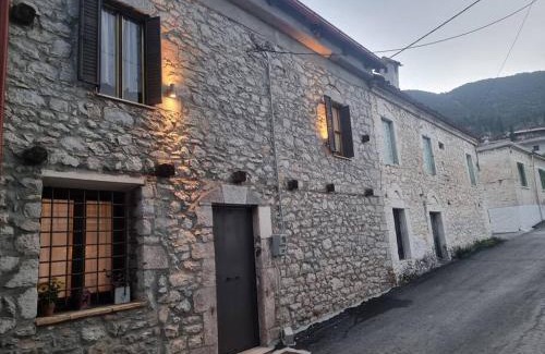 Amfikleia-Elateia Villa | Βίλα Ελιά Παραδοσιάκο σπίτι στην Αμφίκλεια