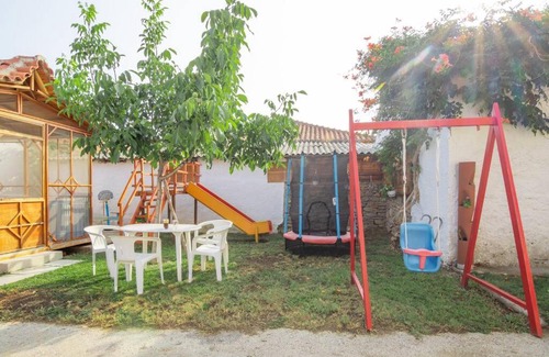 Topeiros Apartment | Διαμέρισμα με αυλή στη Μέλισσα