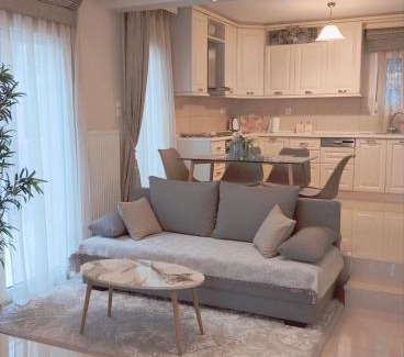 Ioannina House | Η πέρλα της λίμνης/The lake's pearl